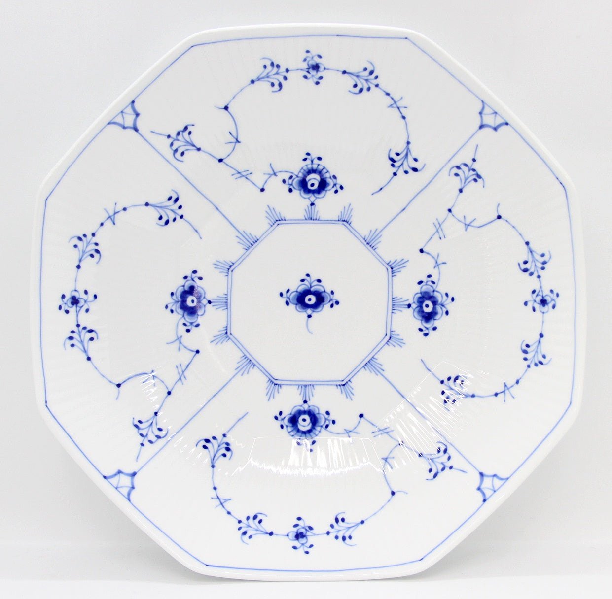 ROYAL COPENHAGEN(ロイヤルコペンハーゲン) ブルーフルーテッド プレイン アーチボウル 25cm 1020517 - 安心保証・業界最安値の販売 福助